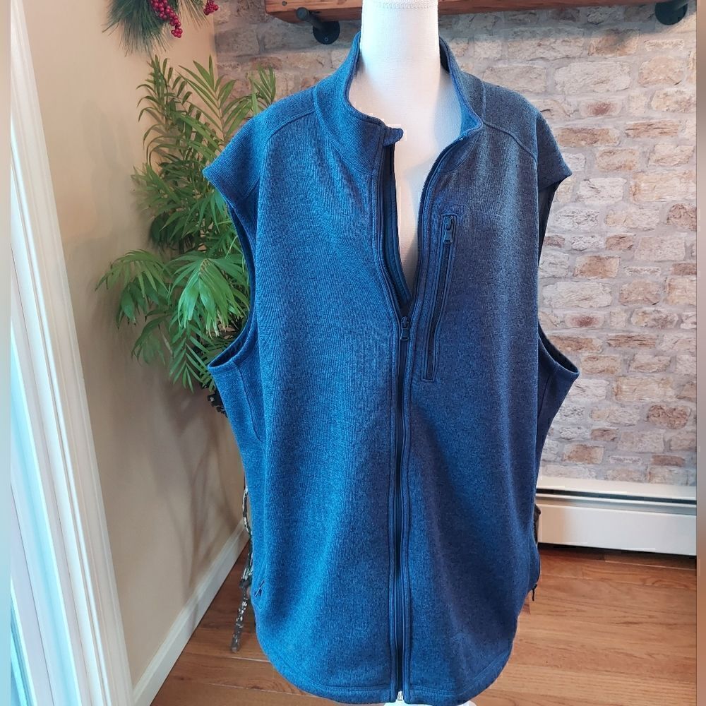Vineyard Vines men's XL vest fleece heavy materiel.
